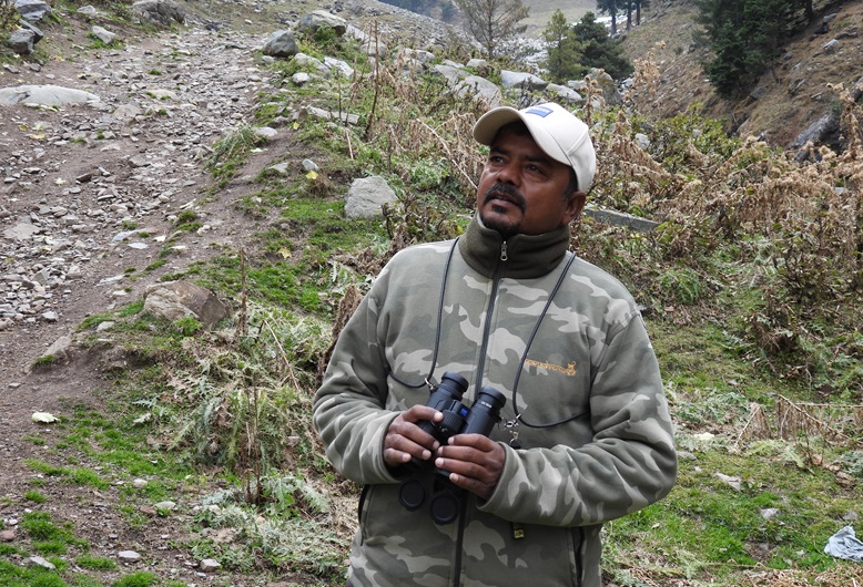 ZEISS SFL 10x40 Binoculars - a bird guide's view The Birders Store